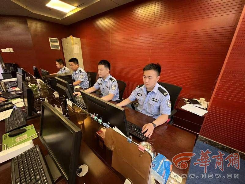 西安预警员每天打200个紧急预警电话和诈骗分子赛跑 &ldquo;天下无诈&ldquo;是最大的愿望